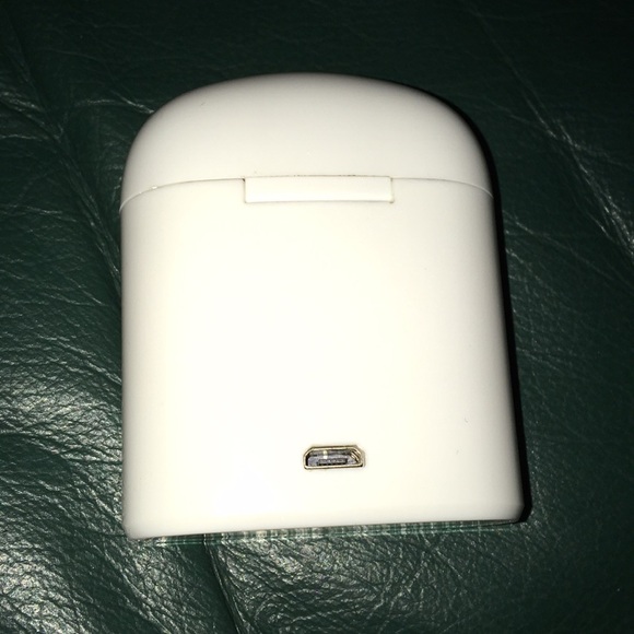 Aniyah whatβs up Apple store can be sometimes used - Picture 2 of 4